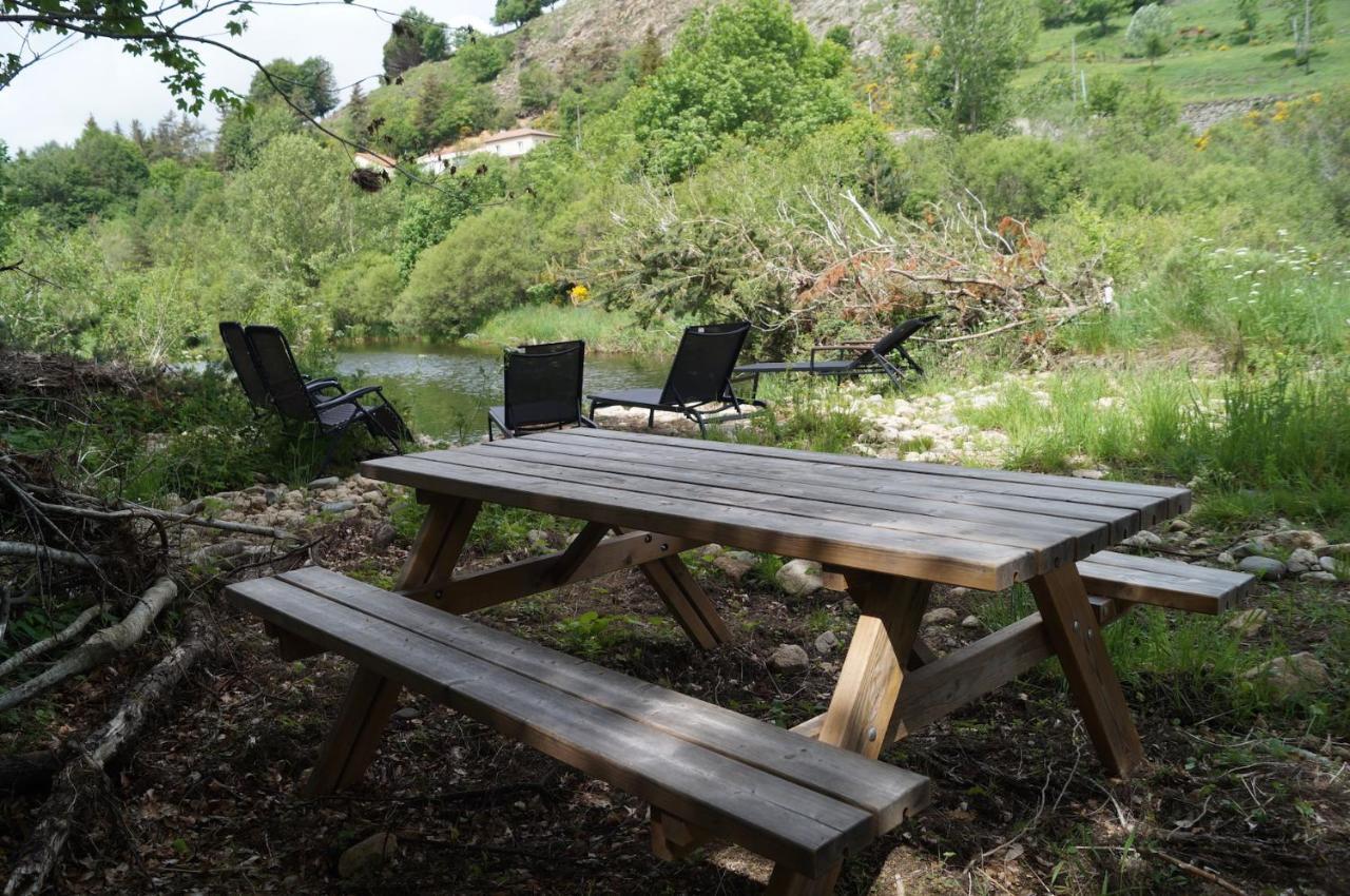 En Ardèche En Face De La Rivière Hébergement de vacances *