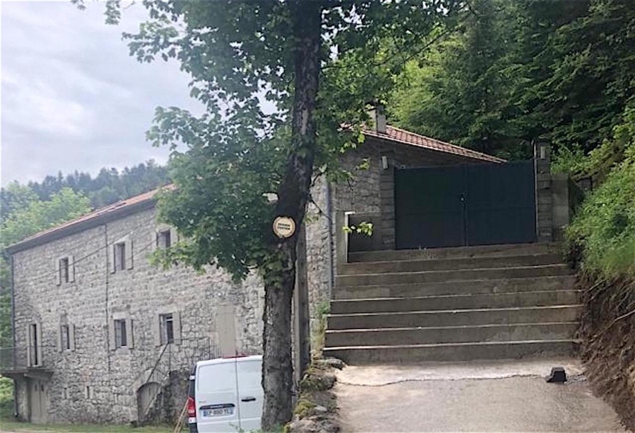 En Ardèche En Face De La Rivière Hébergement de vacances
